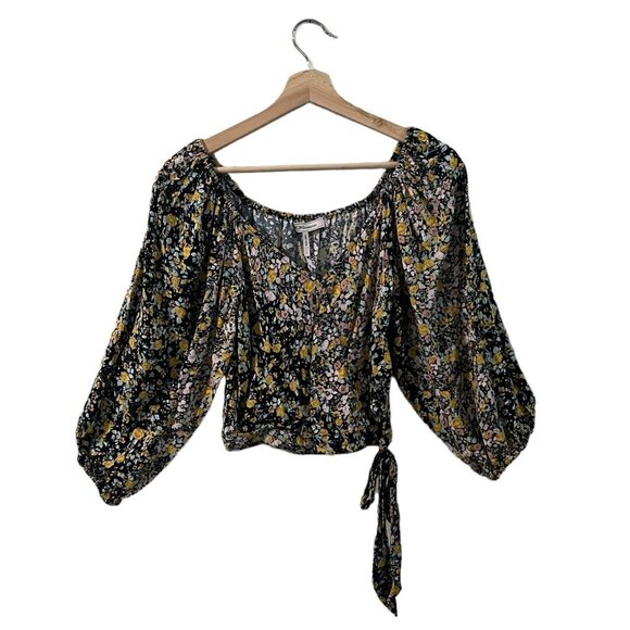 BCBGeneration Blouse Size Small Garden Floral Surplice Wrap Crop Top V Neck - Picture 3 of 10